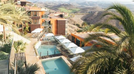 Foto del e xterior y la piscina de Salobre Hotel Resort & Serenity en Gran Canaria